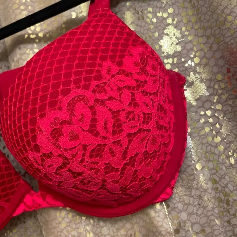 Victorias Secret Red Pink Lace Very Sexy Push Up Bra 34D NWOT